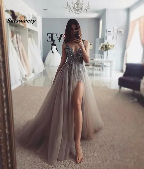 Sexy Evening Gowns Long V-Neck High Slit Tulle Beaded Handmade vestidos de gala Crystal Formal Party Gown Gray Prom Dresses 2021
