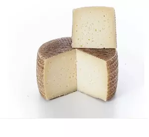 8709