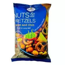 Baker Sweet & Chili Nuts & Pretzels	270g