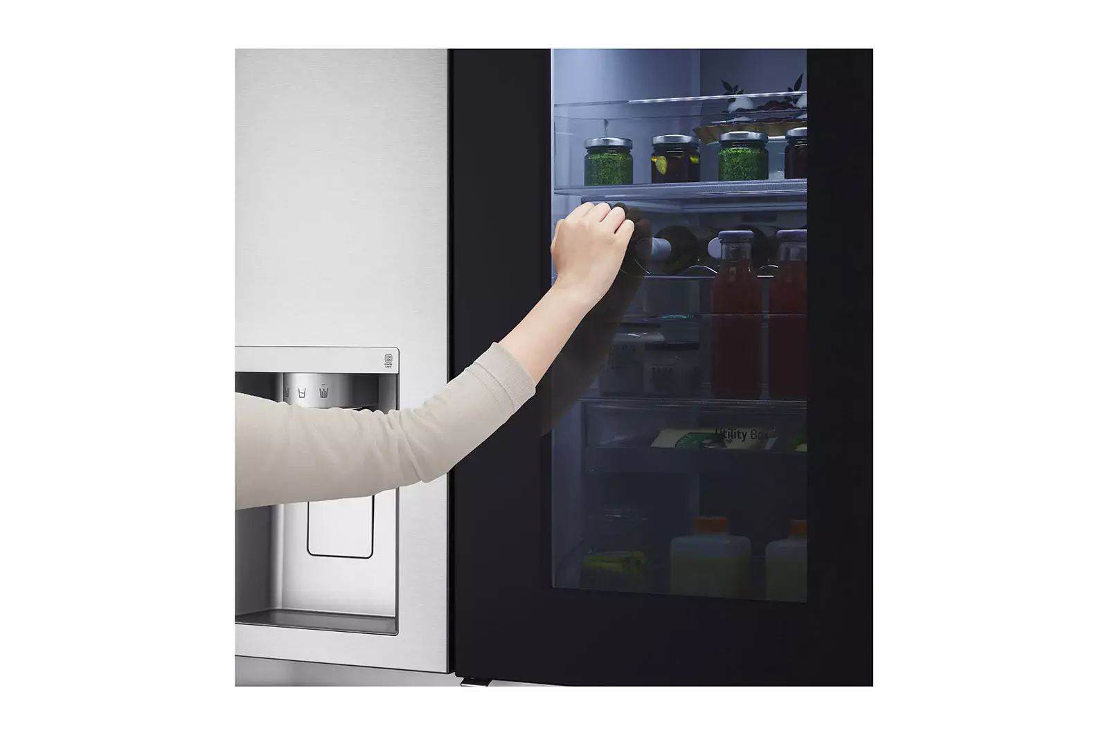 LG SxS Refrigerator 674L (GC-X257CSES) InstaView Door-in-Door LG SxS Refrigerator 674L (GC-X257CSES) InstaView Door-in-Door