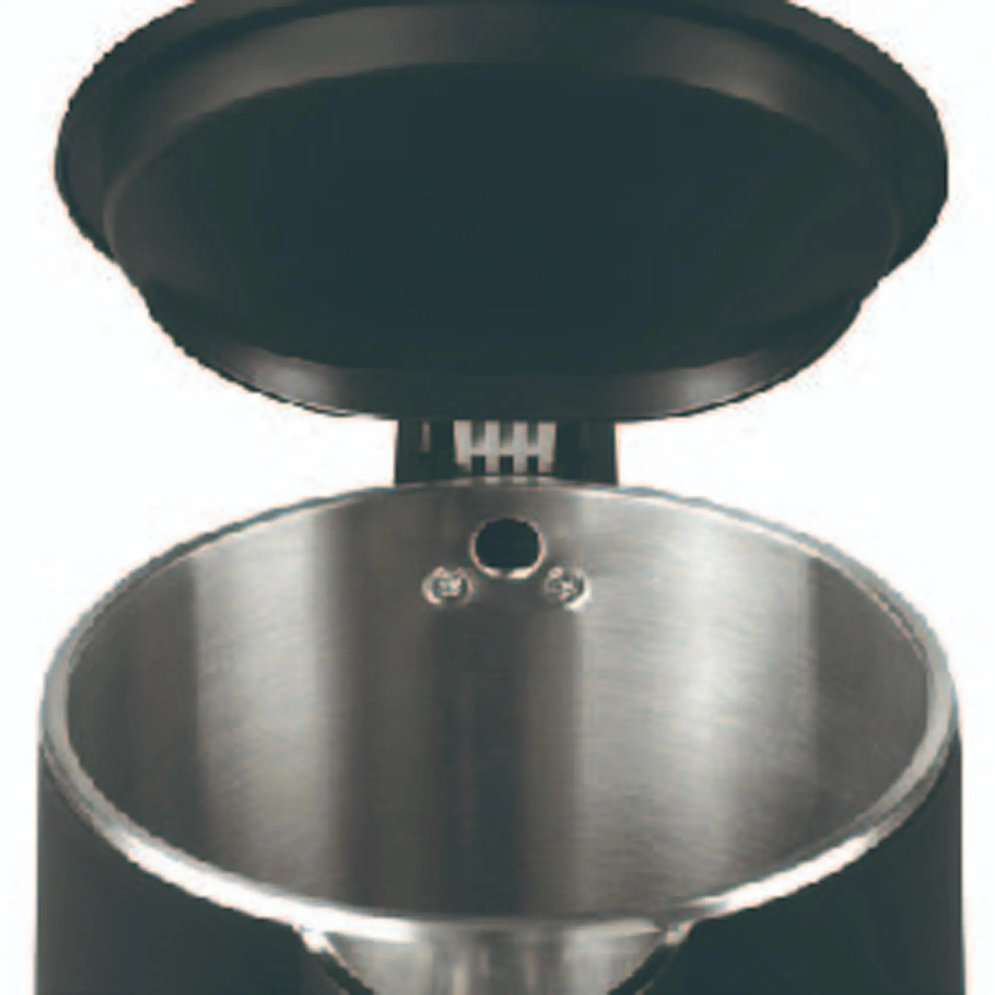 Hisense Kettle 1.5L Double Wall Black 2200W (HK15DWBK)