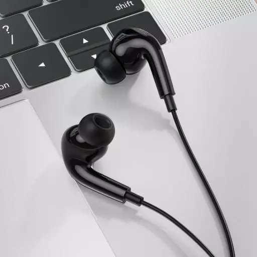 M101 Crystal Joy Wire-controlled Earphones With Microphone
