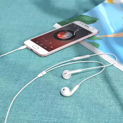 M101 Max Crystal Grace Wire-controlled Earphones With Microphone