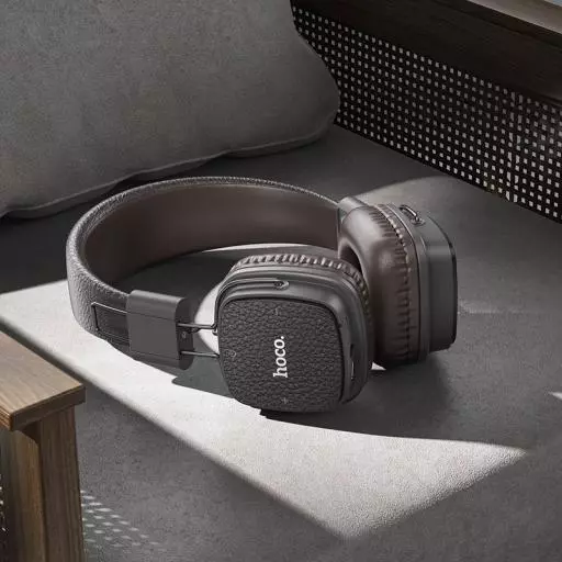 W56 Earl BT Headphones