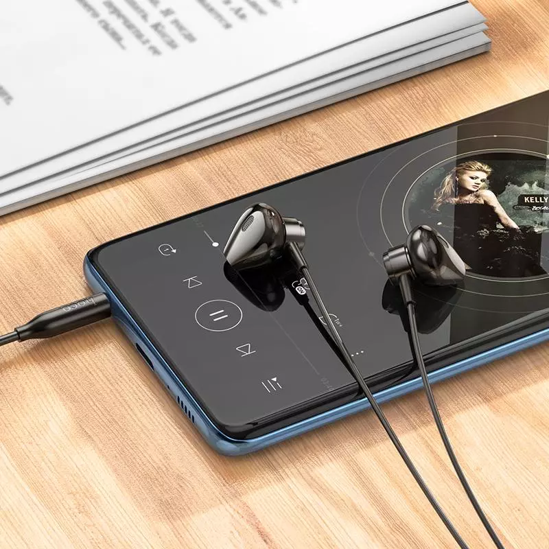 M125 Smart Metal Universal Earphones With Microphone M125 Smart Metal Universal Earphones With Microphone