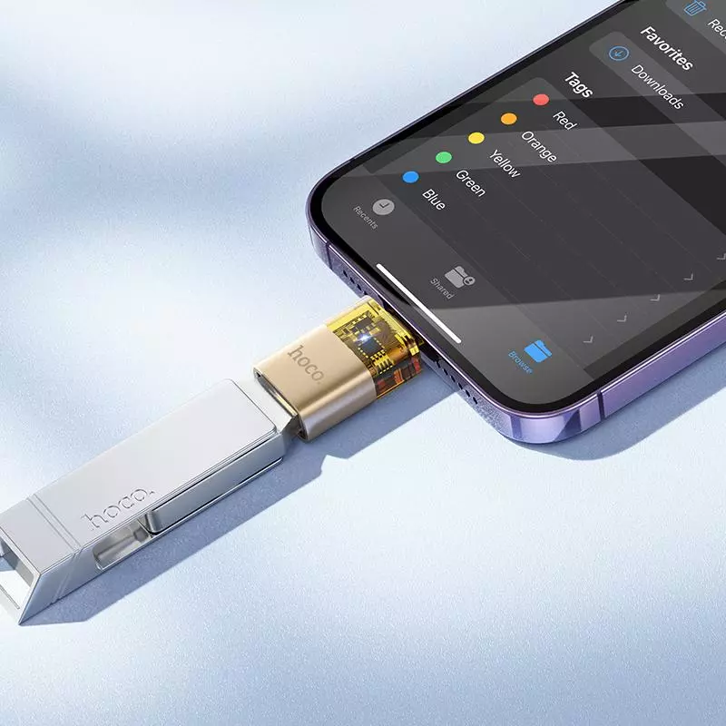 UA36 IP Male To USB Female OTG Transparent Adapter UA36 IP Male To USB Female OTG Transparent Adapter