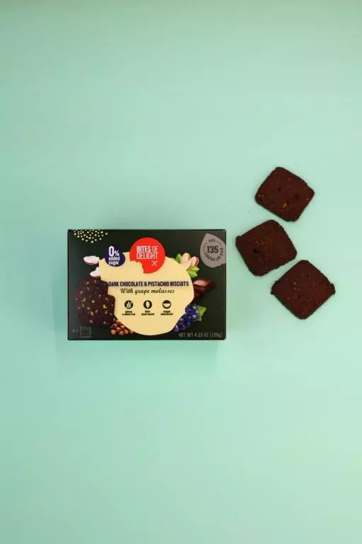 BITES OF DELIGHT GLUTEN FREE DARK CHOCOLATE & PISTACHIO CRACKERS 120G