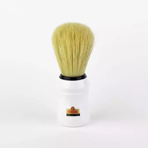 Omega brush 10049