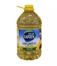 6899